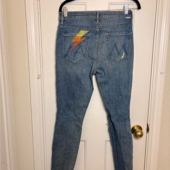 MOTHER Light Wash Distressed Stunner Ankle Step Fray Jeans Size 29 - Picture 7 of 14